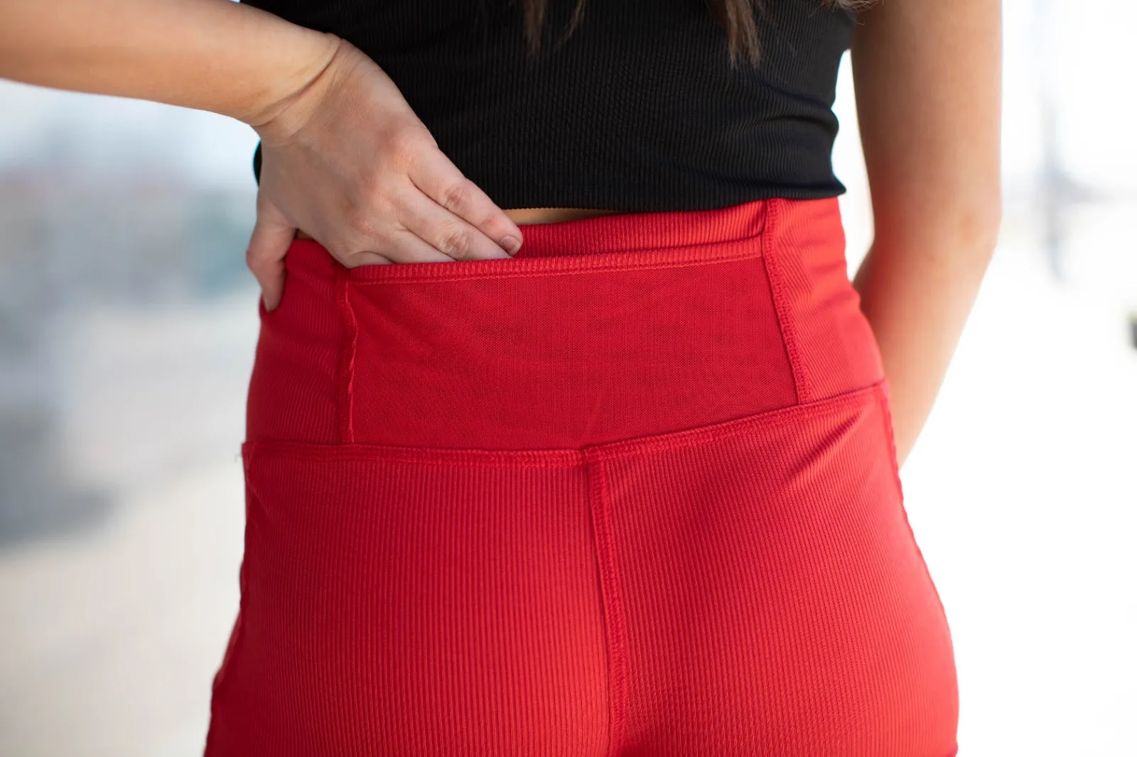 ACTIVE PANTS WITH BACK PHONE POCKET