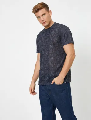 Paisley Print Tshirt in Black
